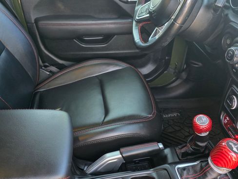 Used 2021 Jeep Wrangler Unlimited Rubicon image 13