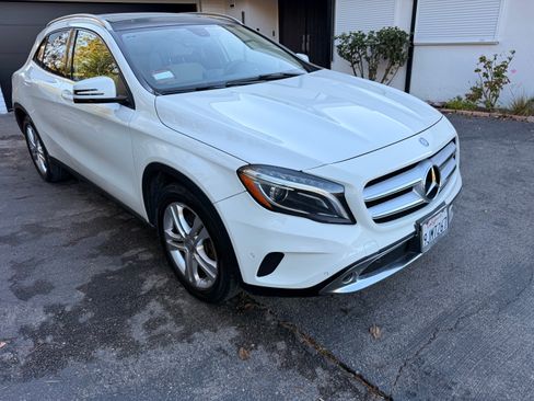 Used 2015 Mercedes-Benz GLA 250 4MATIC image 5
