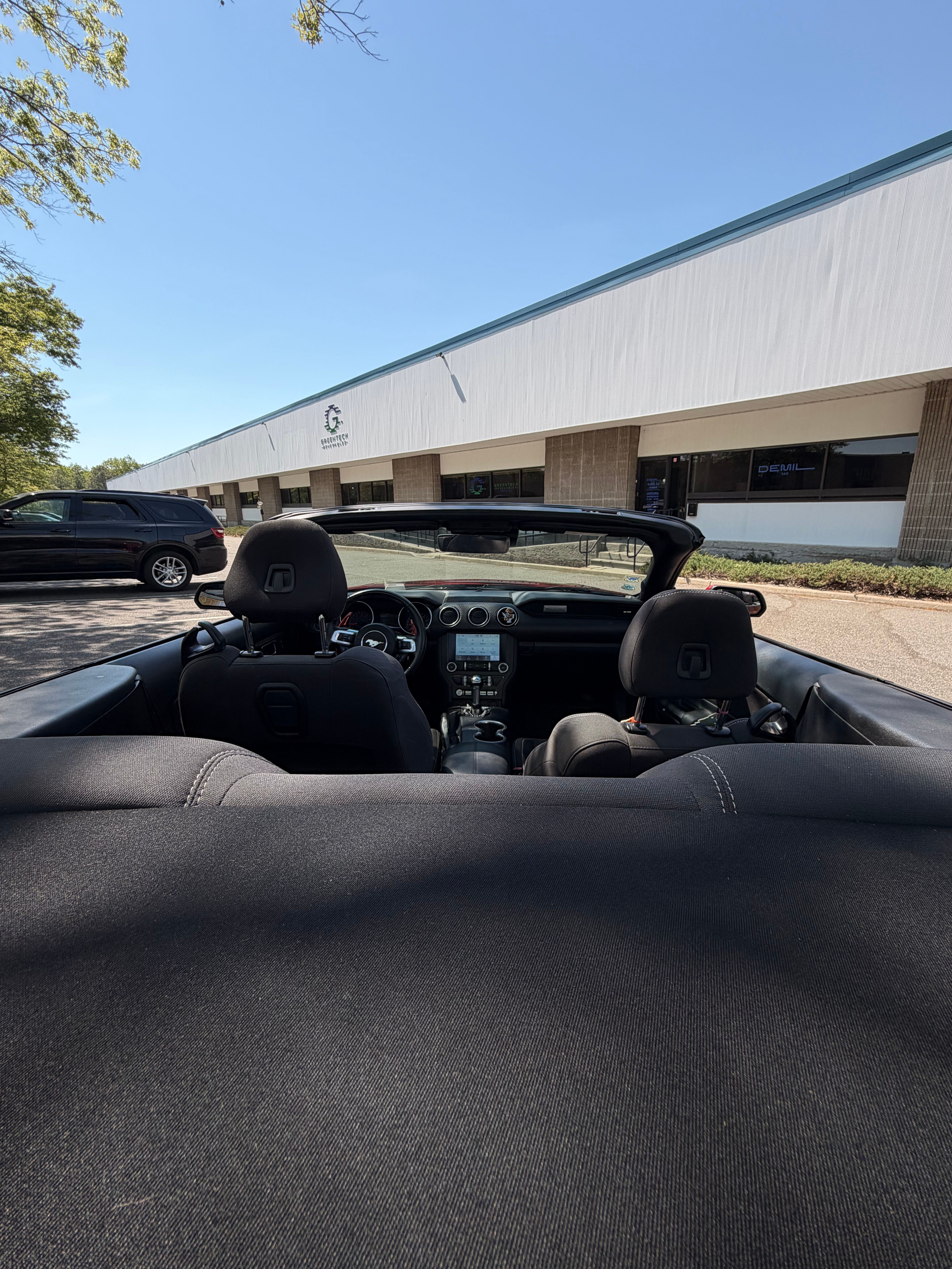 Used 2021 Ford Mustang Convertible w/ Equipment Group 101A RWD image 15