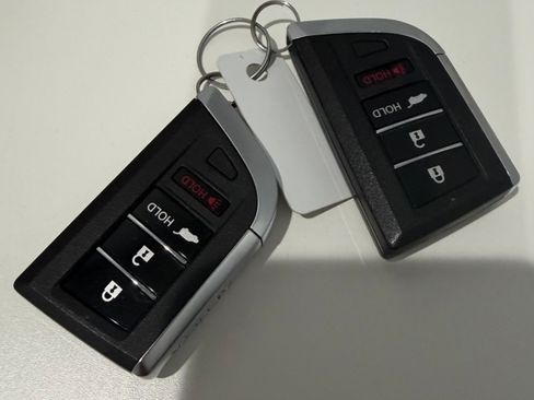 Used 2023 Acura MDX FWD w/ Technology Package image 29