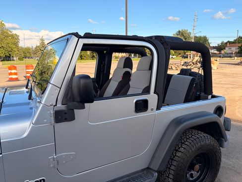 Used 2003 Jeep Wrangler SE AWD/4WD image 11