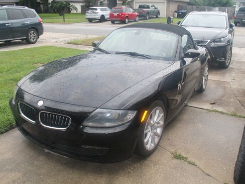 Used 2007 BMW Z4 3.0i RWD image 6