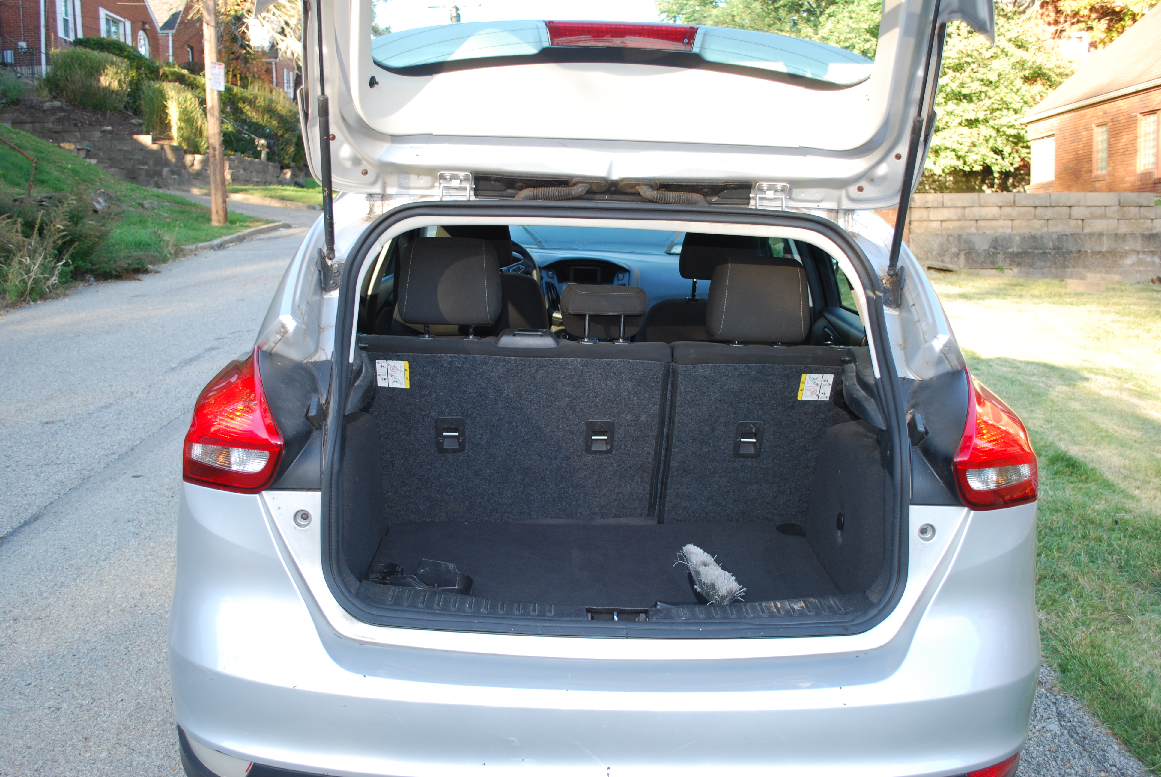 Used 2015 Ford Focus SE FWD image 6