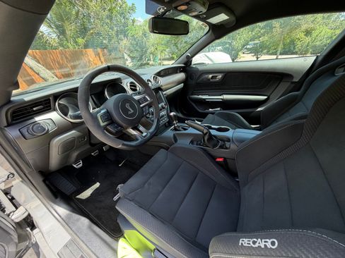 Used 2018 Ford Mustang Shelby GT350 w/ Electronics Package RWD image 14