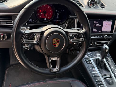 Used 2021 Porsche Macan GTS AWD/4WD image 22