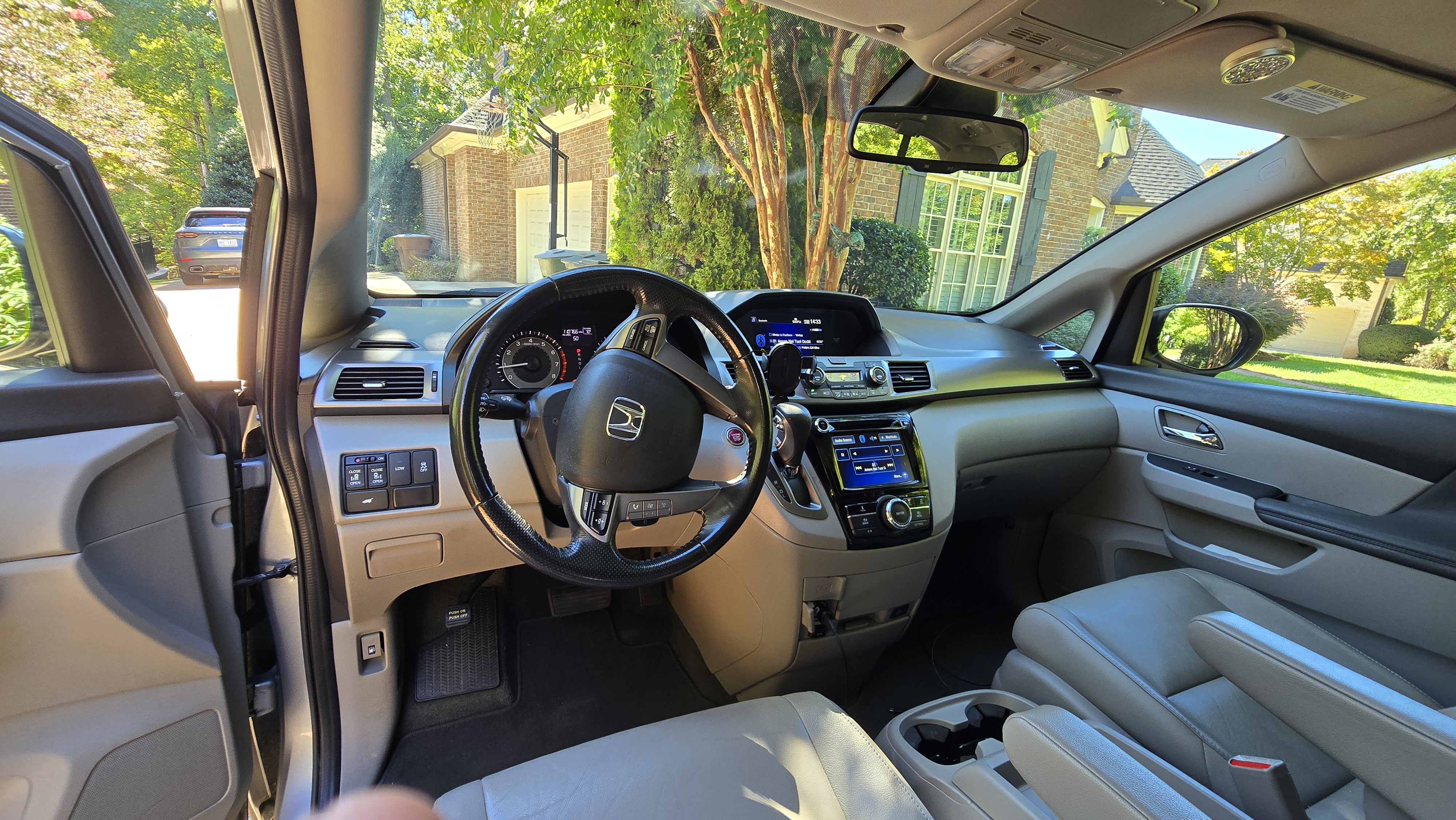 Used 2016 Honda Odyssey EX-L image 5