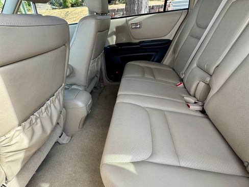 Used 2002 Toyota Highlander 4WD V6 image 12