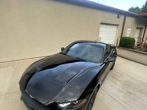 Used 2019 Ford Mustang Premium w/ Ecoboost Performance Package image 4