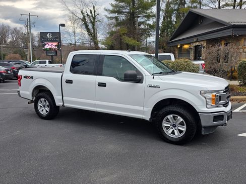 Used 2020 Ford F150 XLT image 2