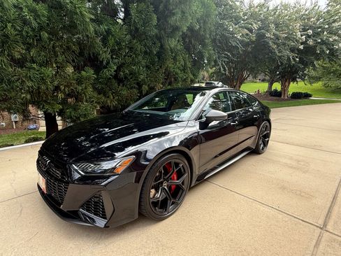 Used 2025 Audi RS 7 Performance w/ Matte Carbon Package image 5