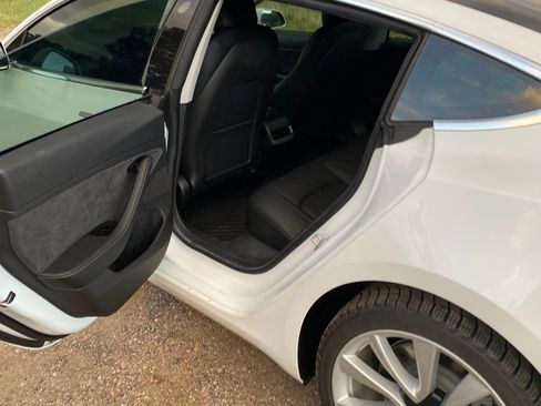 Used 2019 Tesla Model 3 Long Range AWD/4WD image 10