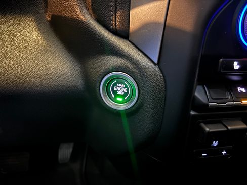 Used 2022 Chevrolet Silverado 1500 LT w/ All Star Edition Plus image 25