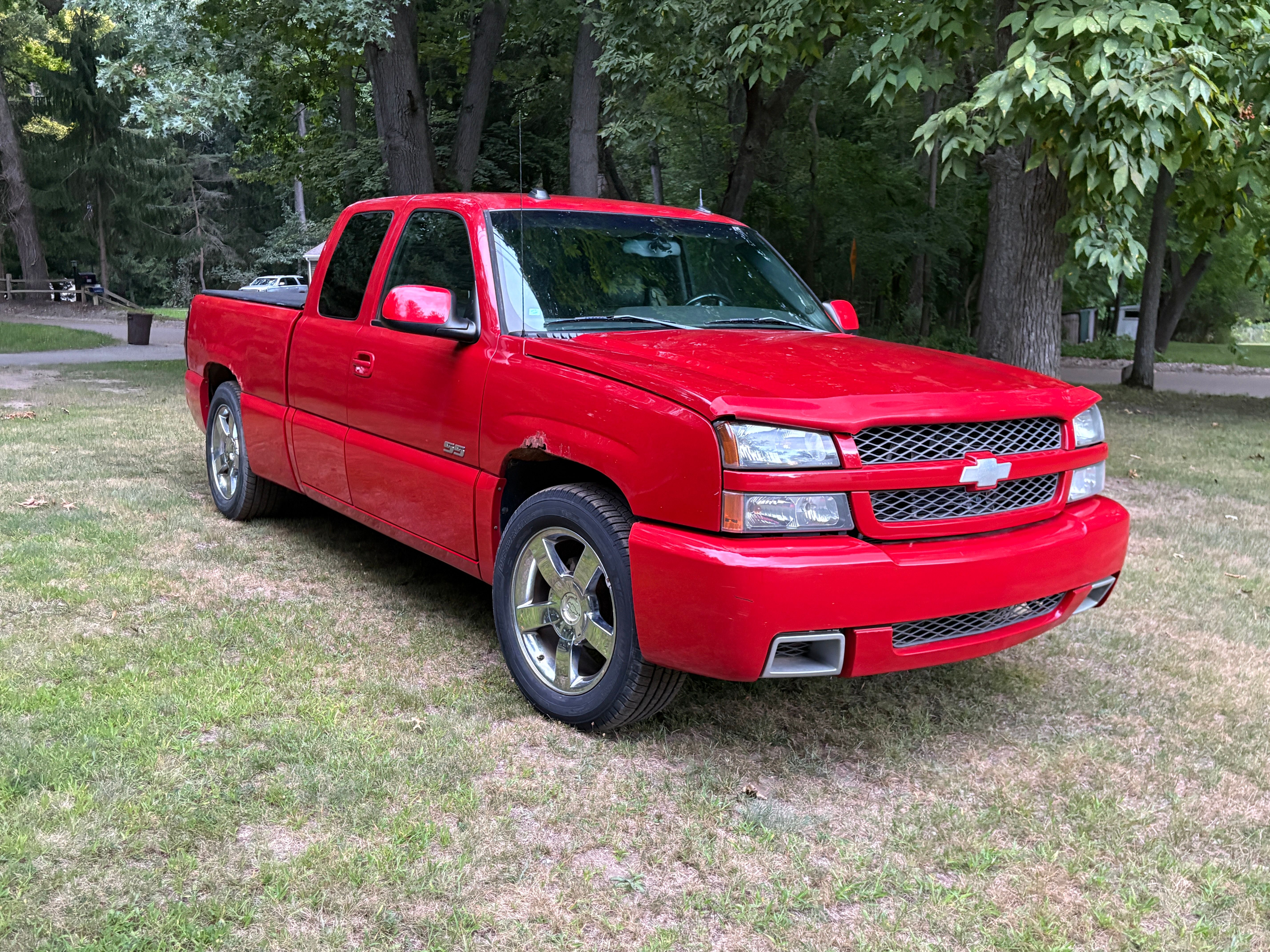 Used 2005 Chevrolet Silverado 1500 SS w/ Safe And Sound Package AWD/4WD image 2