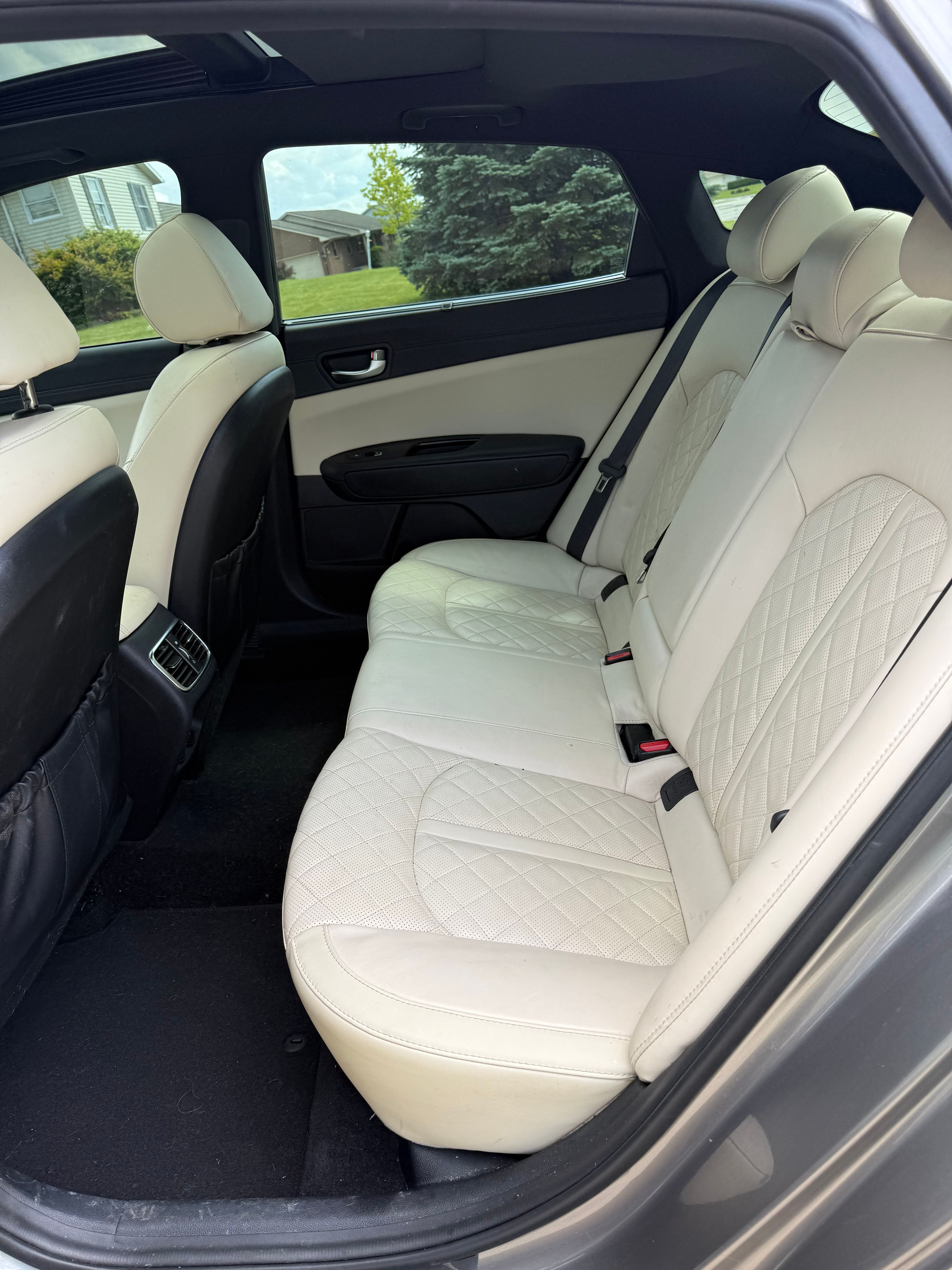 Used 2018 Kia Optima SX w/ Technology Package FWD image 9