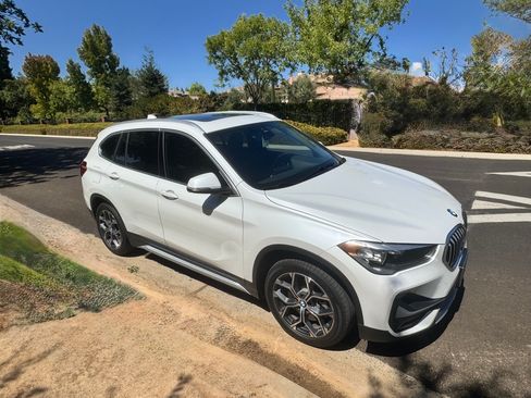 Used 2021 BMW X1 xDrive28i w/ Convenience Package AWD/4WD image 11
