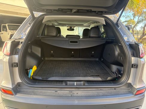 Used 2019 Jeep Cherokee Trailhawk image 5