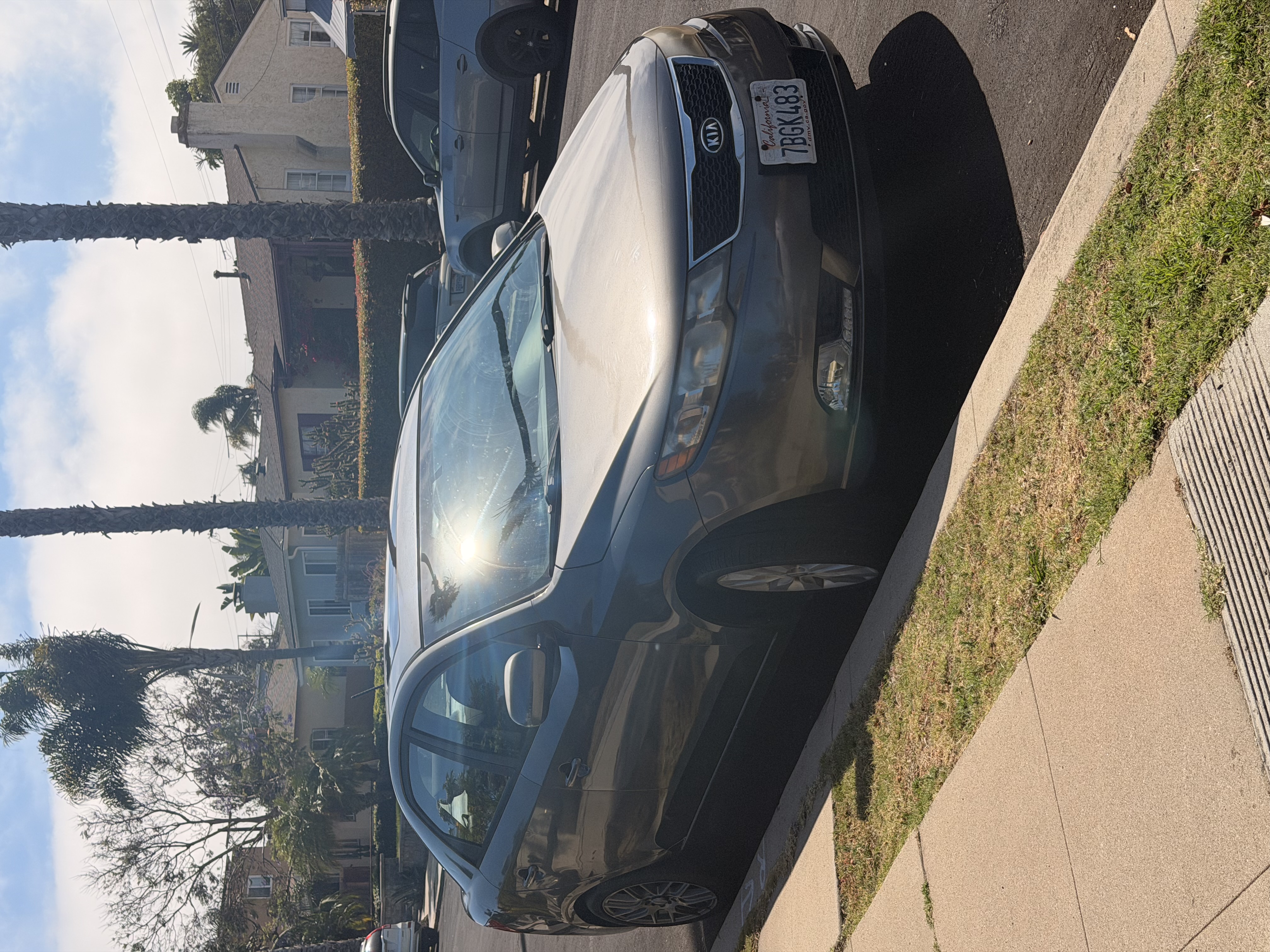 Used 2013 Kia Forte SX FWD image 2