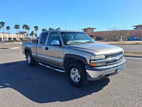 Used 2002 Chevrolet Silverado 1500 LT w/ Off-Road Pkg image 13