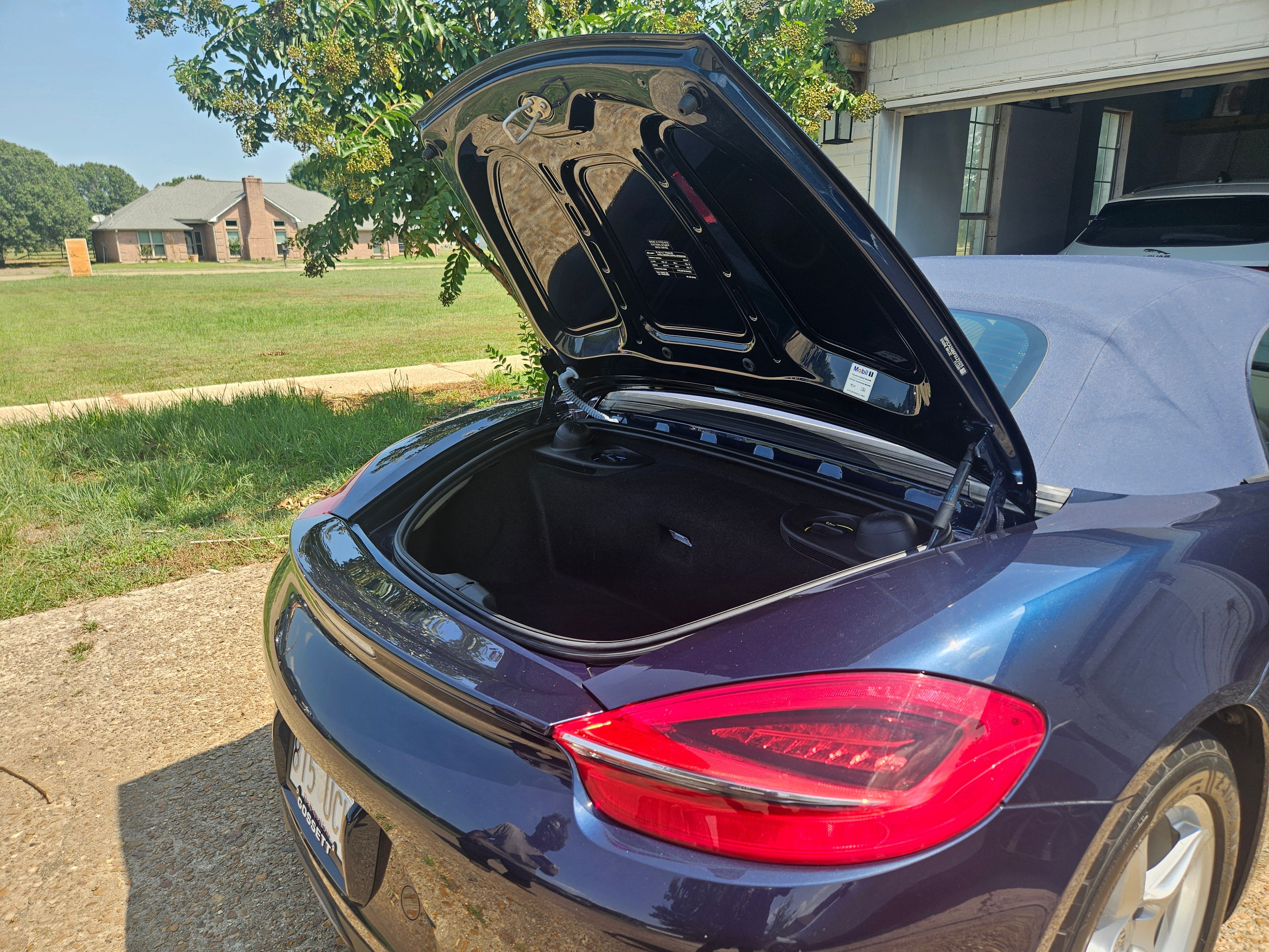Used 2015 Porsche Boxster RWD image 6