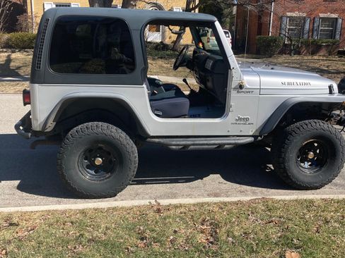 Used 2004 Jeep Wrangler 4WD image 5