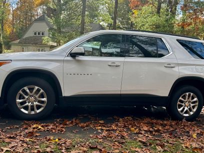 Used 2020 Chevrolet Traverse LT