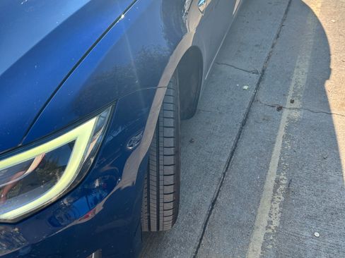 Used 2017 Tesla Model S 75D image 4