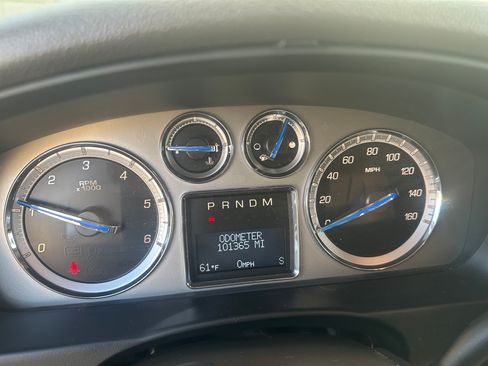 Used 2013 Cadillac Escalade Premium image 5