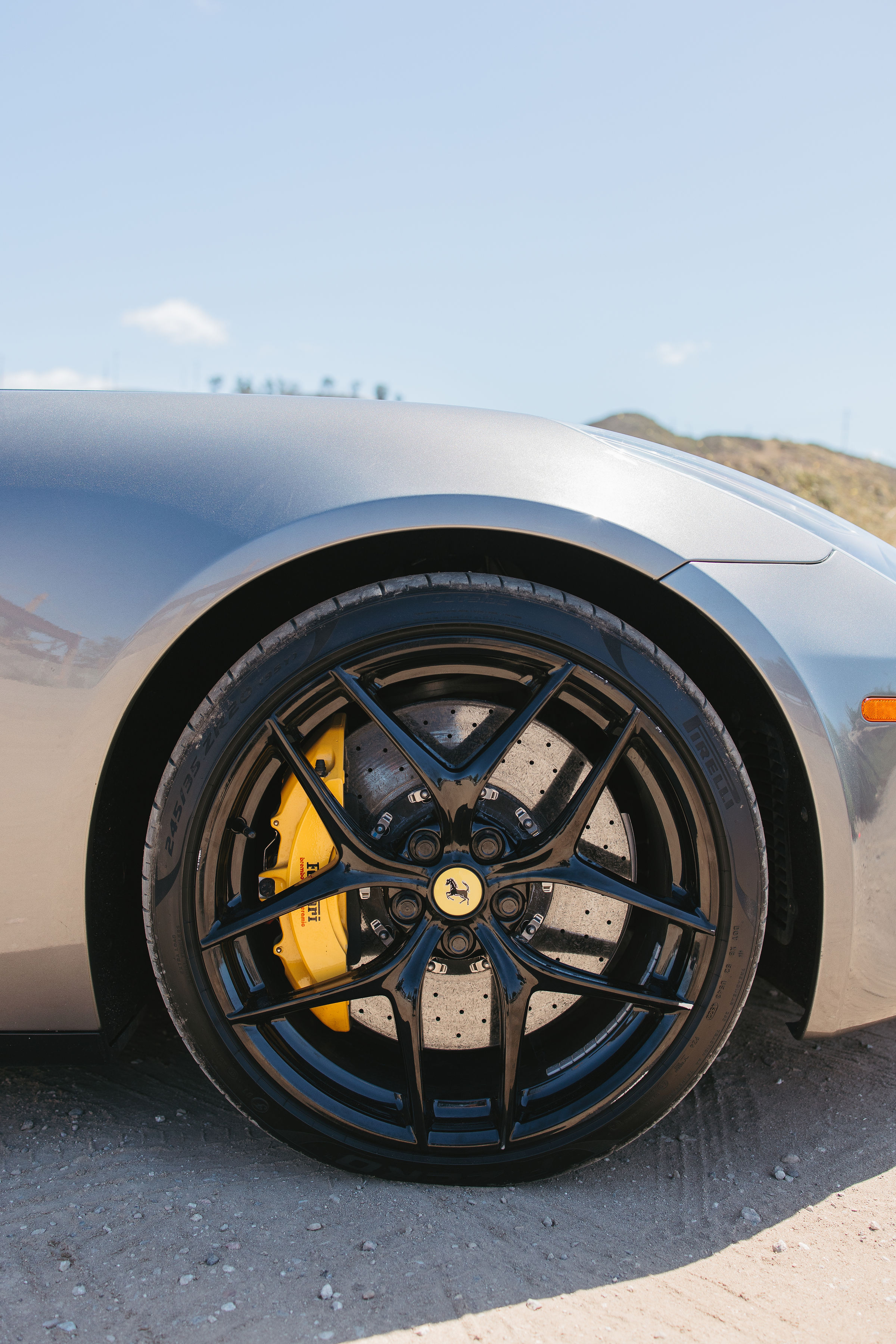 Used 2012 Ferrari FF AWD/4WD image 26