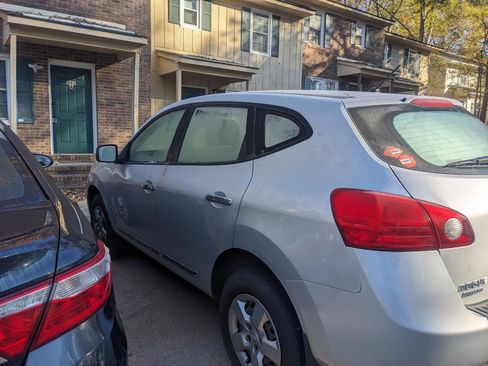 Used 2014 Nissan Rogue S image 8