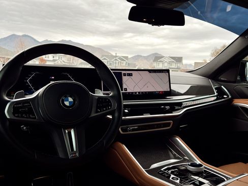 Used 2024 BMW X6 M60i image 15