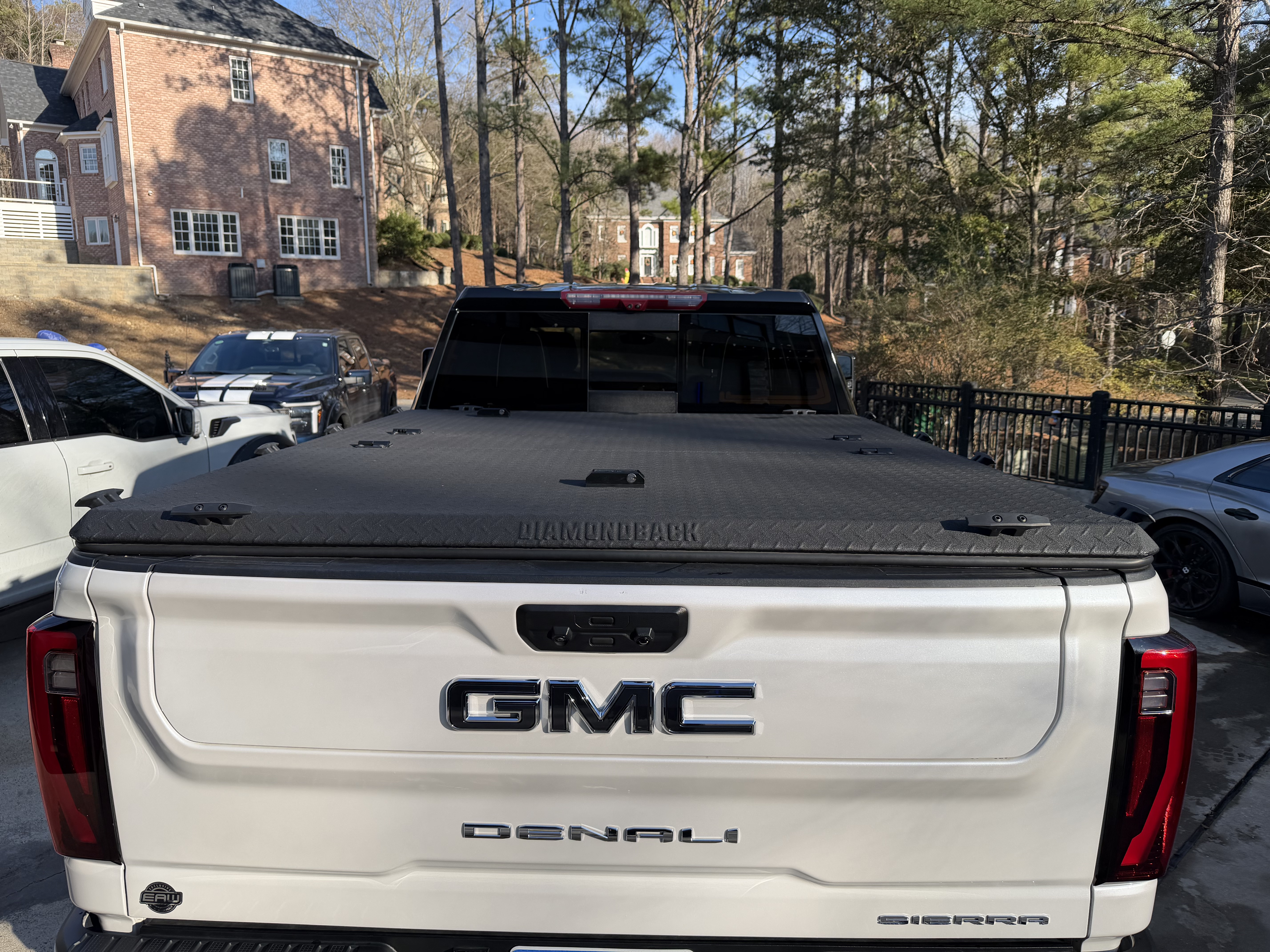 Used 2024 GMC Sierra 2500 Denali Ultimate AWD/4WD image 8