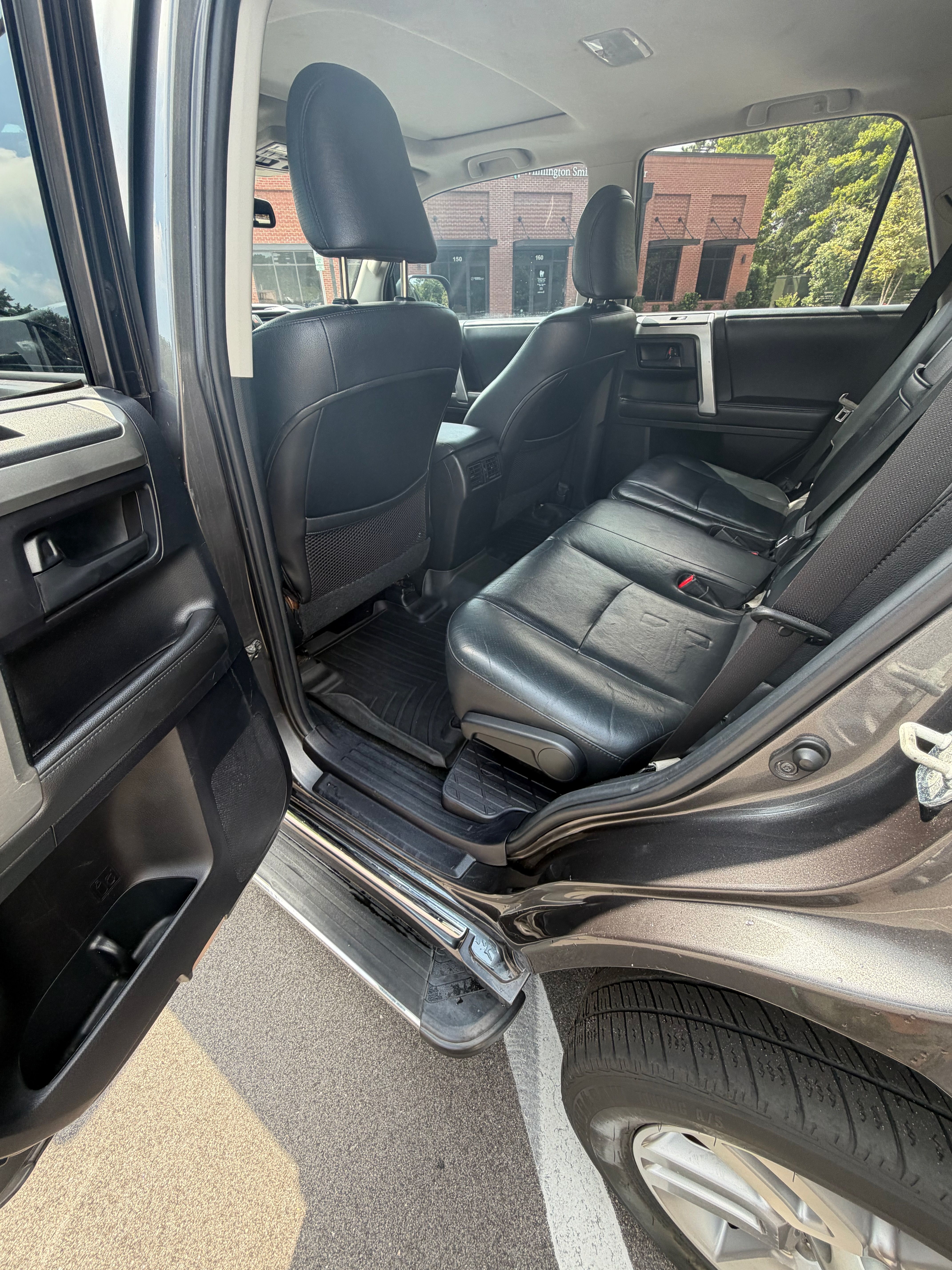 Used 2011 Toyota 4Runner Limited AWD/4WD image 14