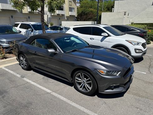Used 2015 Ford Mustang Premium RWD image 2