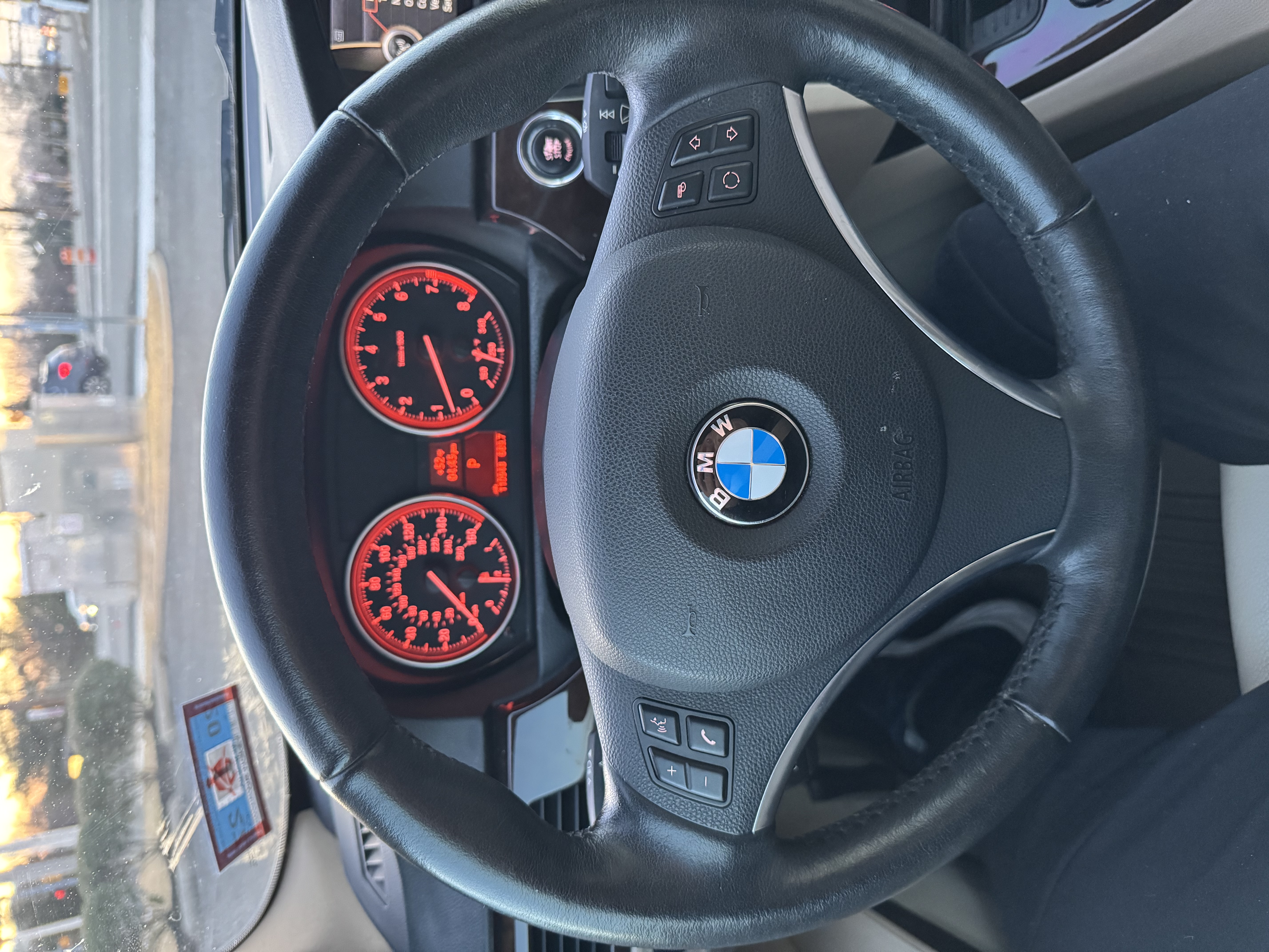 Used 2013 BMW 328i xDrive Coupe AWD/4WD image 23