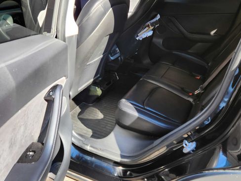 Used 2020 Tesla Model Y Long Range image 8