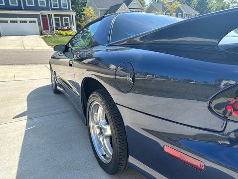 Used 2002 Pontiac Firebird Formula image 17