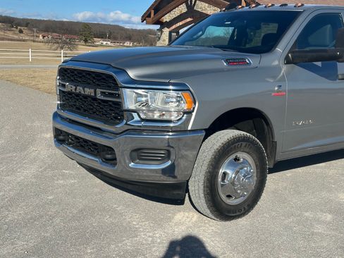 Used 2022 RAM 3500 Tradesman image 18