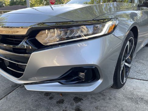 Used 2022 Honda Accord Sport image 2