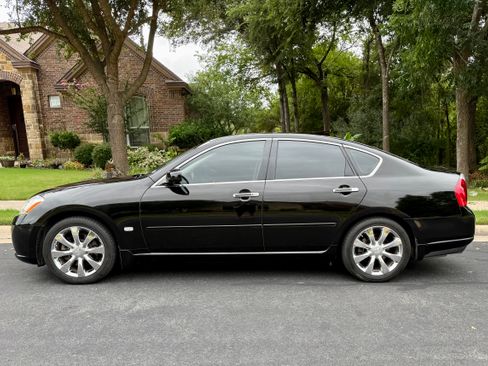 Used 2007 INFINITI M35 w/ Technology Pkg image 4