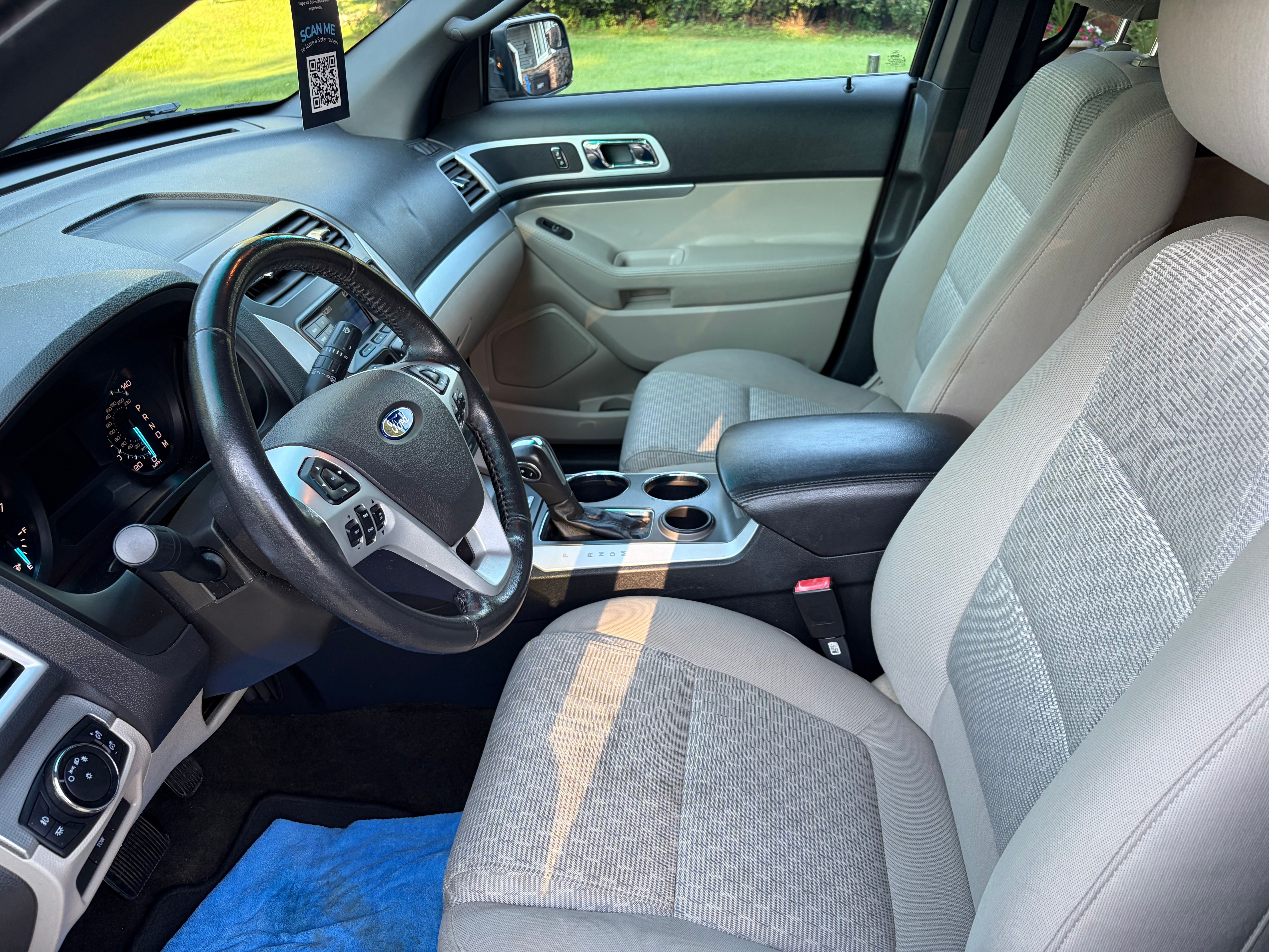 Used 2014 Ford Explorer XLT FWD image 12