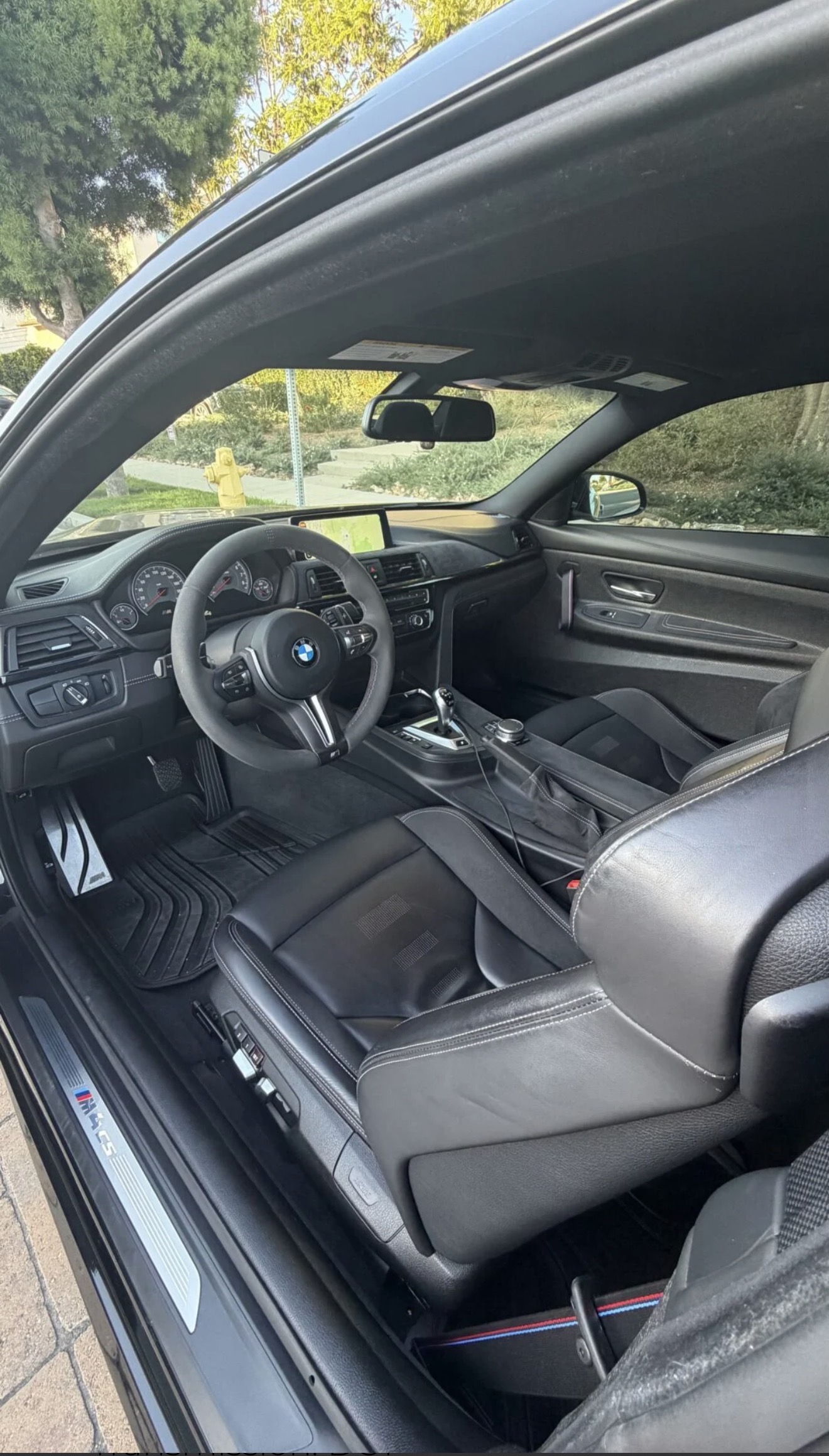 Used 2019 BMW M4 CS RWD image 10