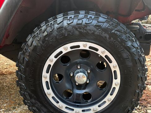 Used 2004 Jeep Wrangler SE image 9