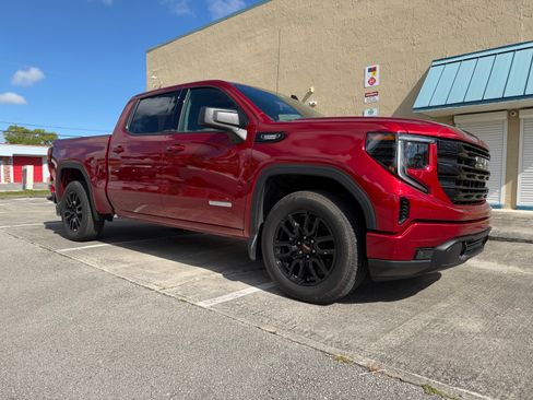 Used 2024 GMC Sierra 1500 Elevation RWD image 1