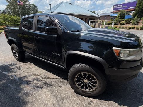 Used 2020 Chevrolet Colorado ZR2 AWD/4WD image 2