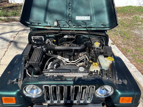 Used 2001 Jeep Wrangler Sahara AWD/4WD image 17