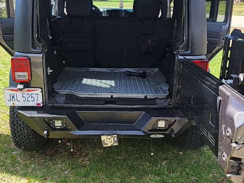 Used 2014 Jeep Wrangler Unlimited Sport image 15