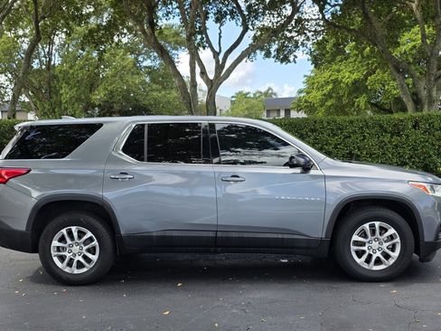 Used 2018 Chevrolet Traverse LS image 8