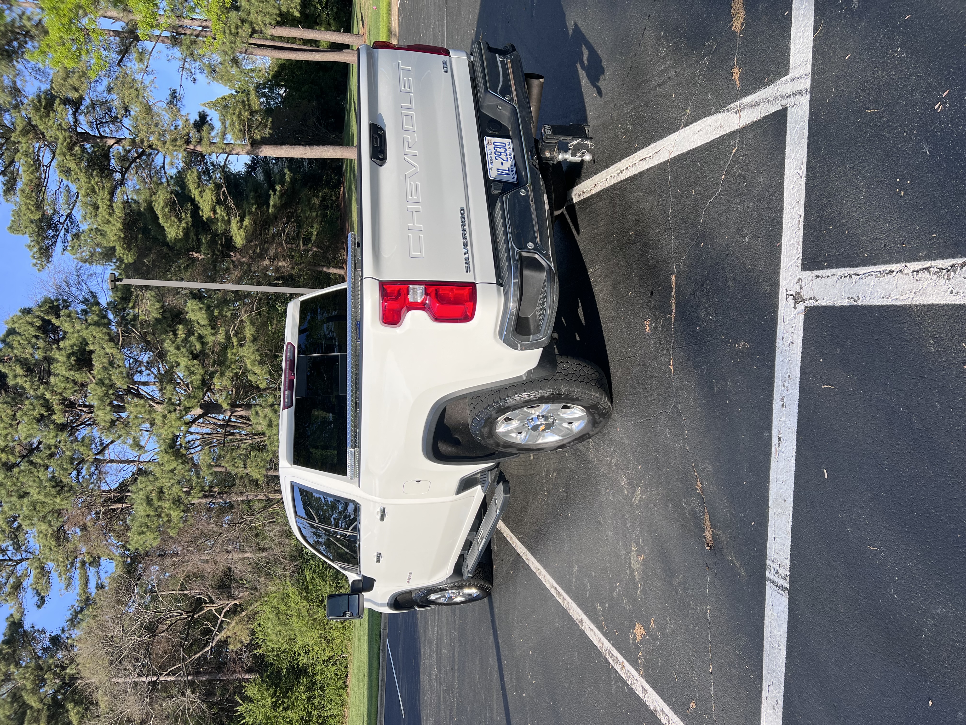 Used 2022 Chevrolet Silverado 2500 LTZ w/ LTZ Plus Package AWD/4WD image 12