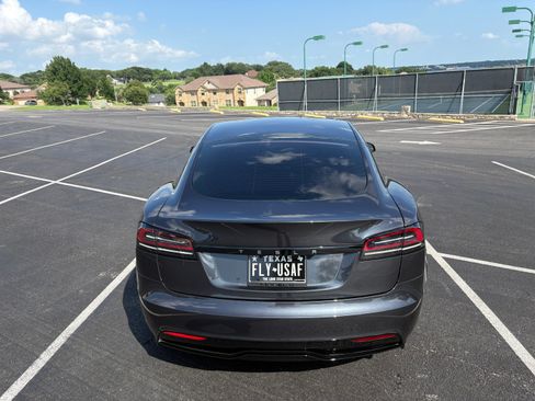 Used 2025 Tesla Model S AWD/4WD image 12