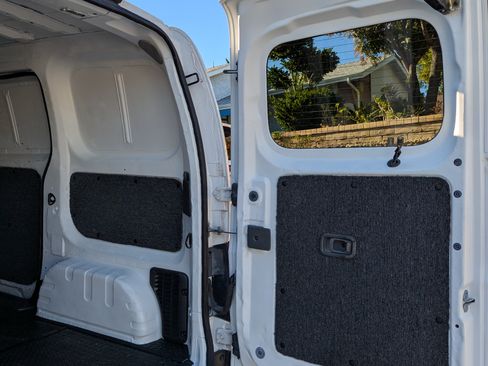 Used 2019 Nissan NV200 S w/ Cruise Control Package image 9